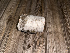 White Birch Log with Knot Hole, Paper Birch, 4.5 Inches Long by 3.5 Inches Wide and 3 Inches Tall